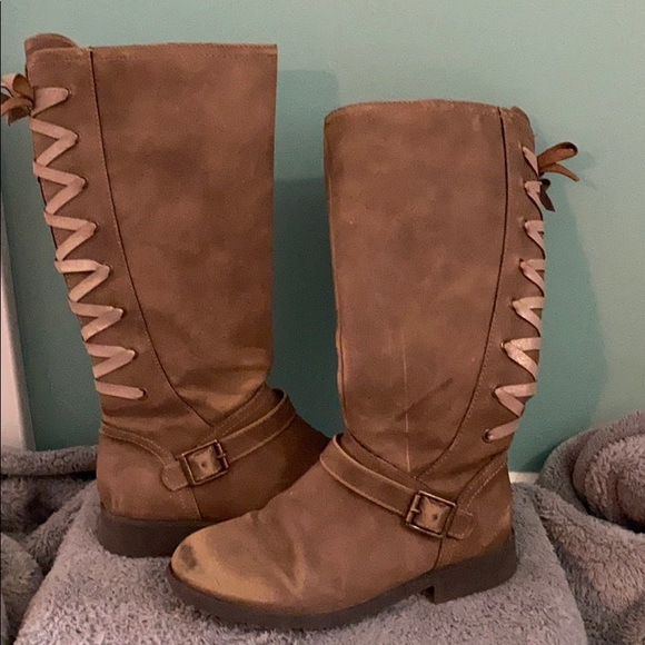 Girls 3 tall lace back zip up boots in tan. - Picture 4 of 7